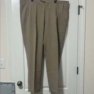 Classic Men's Khaki Chinos